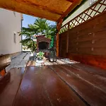Kiko, A Private Oasis In Labin 別荘
