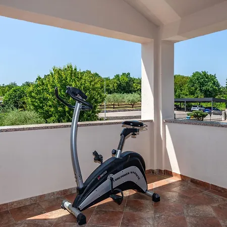 בית נופש Kiko, A Private Oasis In Labin Vinež