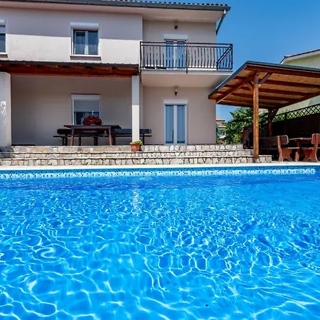בית נופש Kiko, A Private Oasis In Labin Vinež