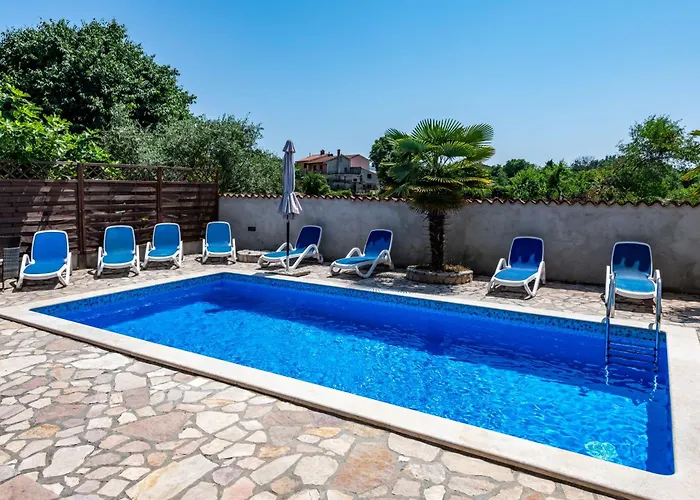 Semesterbostad Kiko, A Private Oasis In Labin