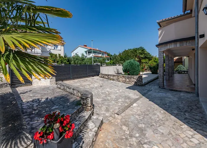 Semesterbostad Kiko, A Private Oasis In Labin *